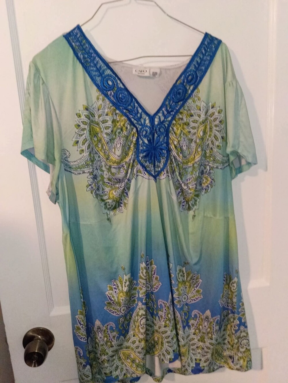 Cato Blue and Light Green Embroidered V-Neck Tunic 26/28W Plus Size Blouse